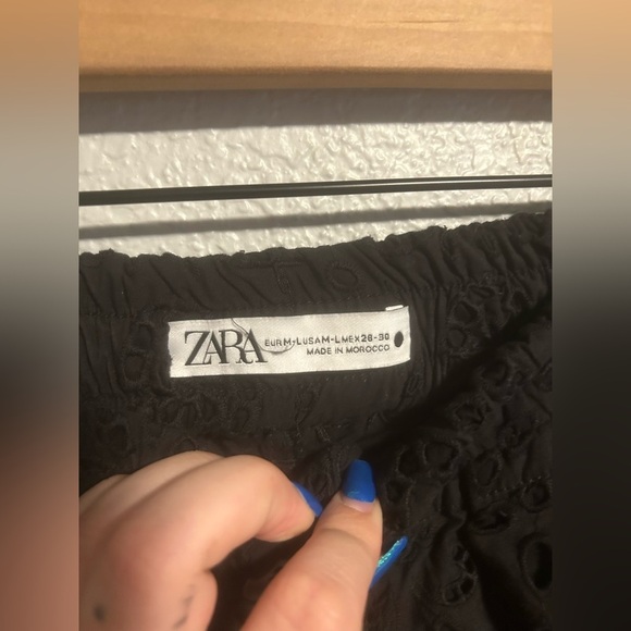 Zara Eyelet Embroidered Cargo Pants - Picture 9 of 10